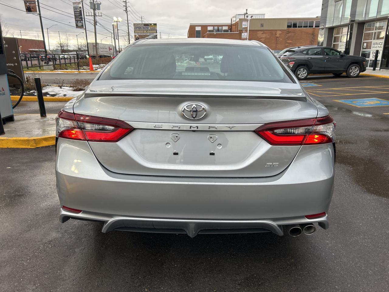 2024 Toyota Camry SE Auto   CLEAN CARFAX Photo3