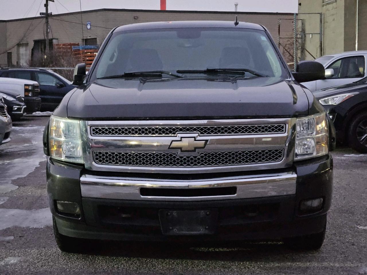 2011 Chevrolet Silverado 1500 4WD Ext Cab 143.5 LT Photo