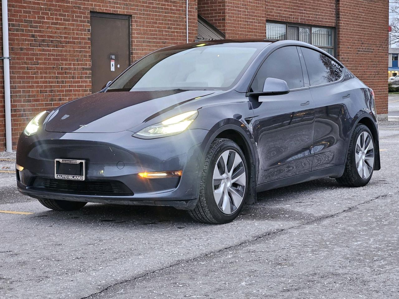 2021 Tesla Model Y Standard Range RWD -Ltd Avail- Photo
