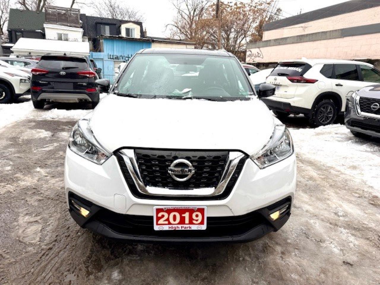 2019 Nissan Kicks SV, APPLE CARPLAY, HEATED SEATS, BACK UP, XM RADIO Photo