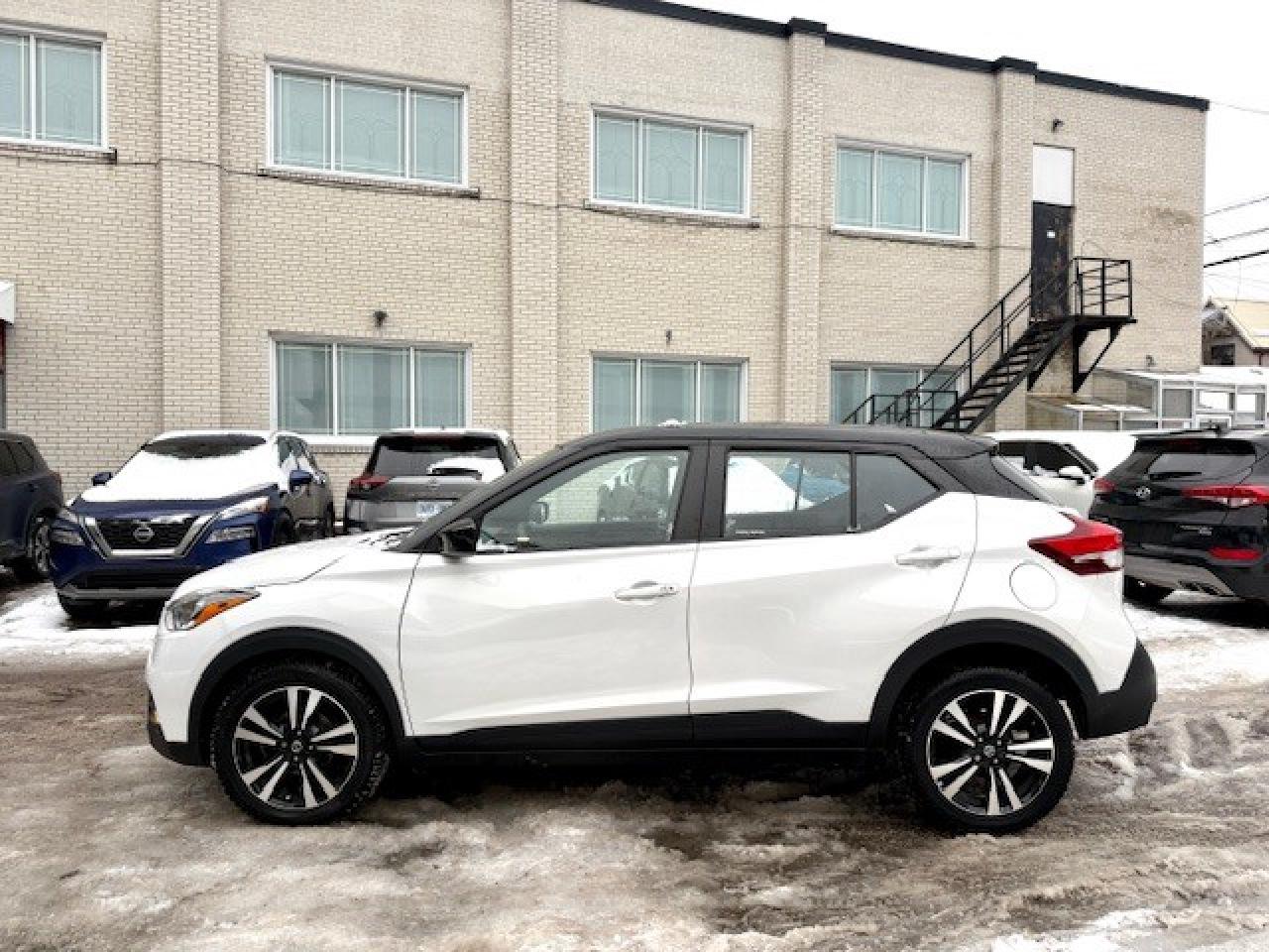 2019 Nissan Kicks SV, APPLE CARPLAY, HEATED SEATS, BACK UP, XM RADIO Photo