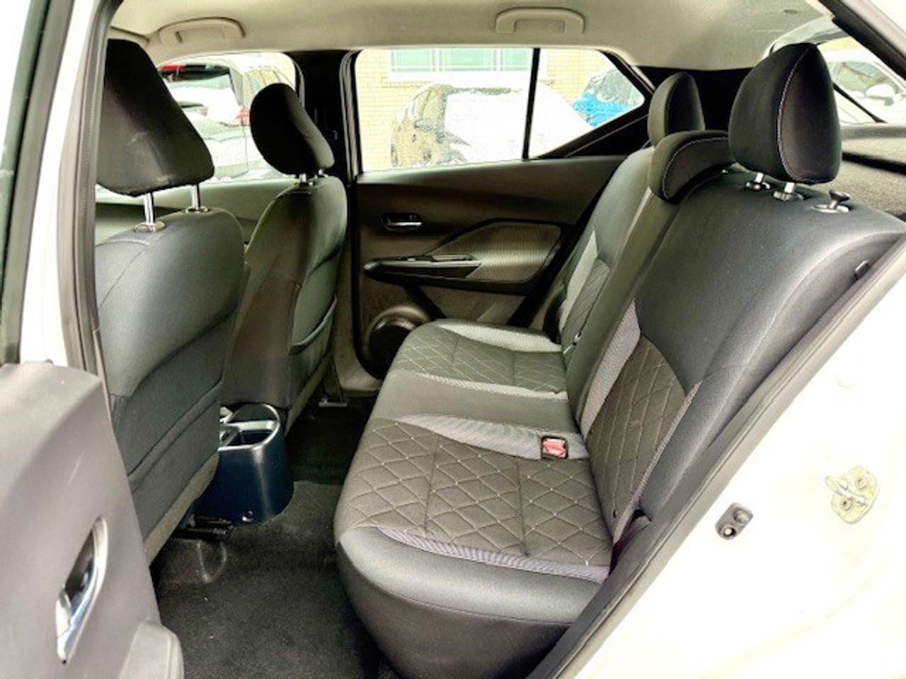 2019 Nissan Kicks SV, APPLE CARPLAY, HEATED SEATS, BACK UP, XM RADIO Photo