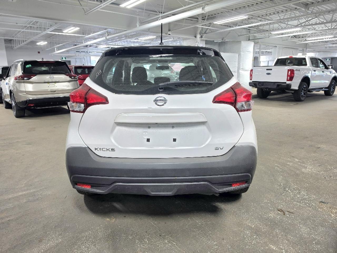 2019 Nissan Kicks SV (CVT) 4dr Front-Wheel Drive Photo