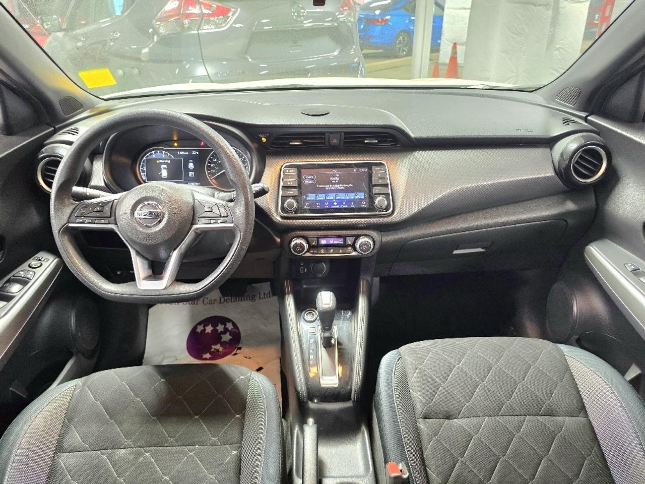 2019 Nissan Kicks SV (CVT) 4dr Front-Wheel Drive Photo