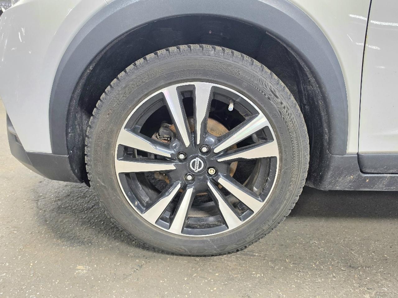 2019 Nissan Kicks SV (CVT) 4dr Front-Wheel Drive Photo