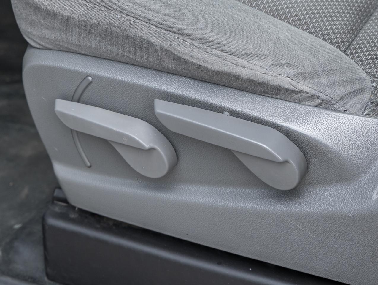 2015 Chevrolet Silverado 1500 2WD Reg Cab 119.0 LS Photo