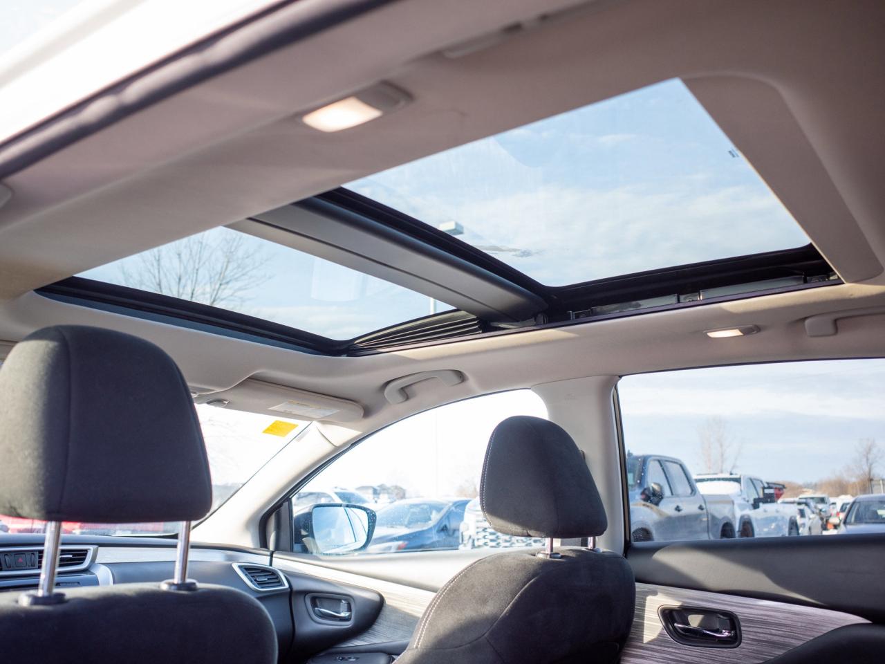2016 Nissan Murano - Sun/Moonroof Photo