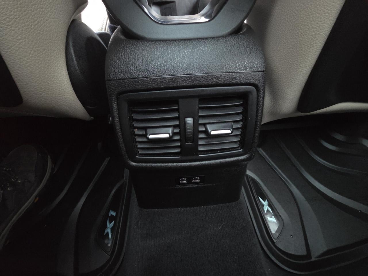 2022 BMW X1 XDrive28i * NAVIGATION / CAMERA / PANORAMIC ROOF / Photo