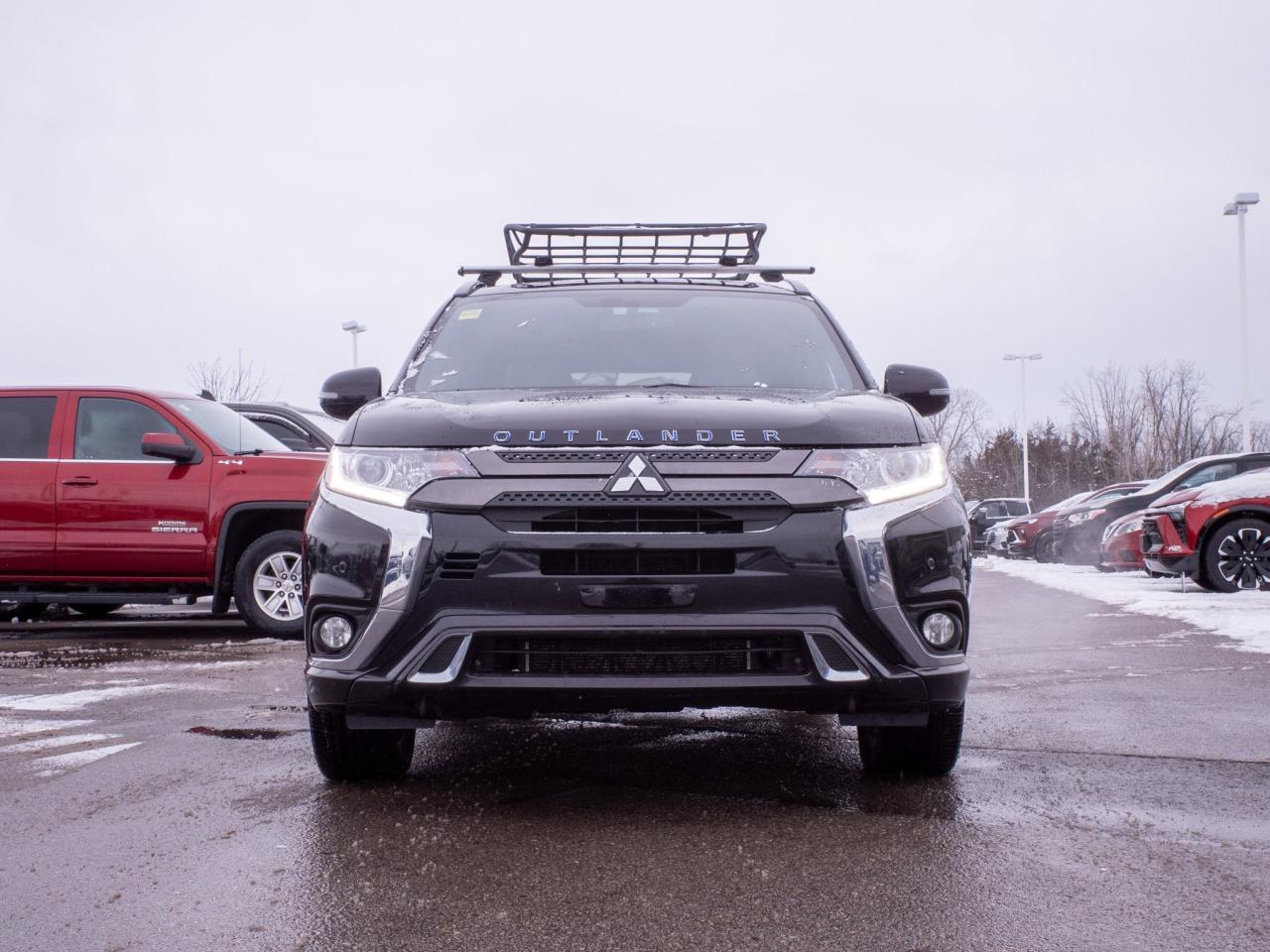2022 Mitsubishi Outlander PHEV - Dual-Zone Automatic Climate Control Photo