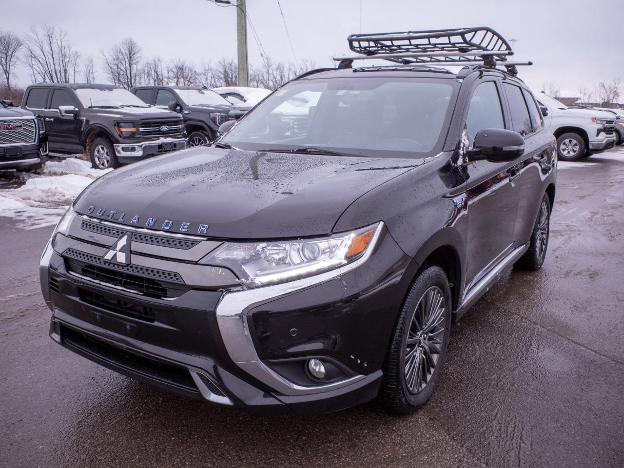 2022 Mitsubishi Outlander PHEV - Dual-Zone Climate Control   Rain Sensing Wipers Photo