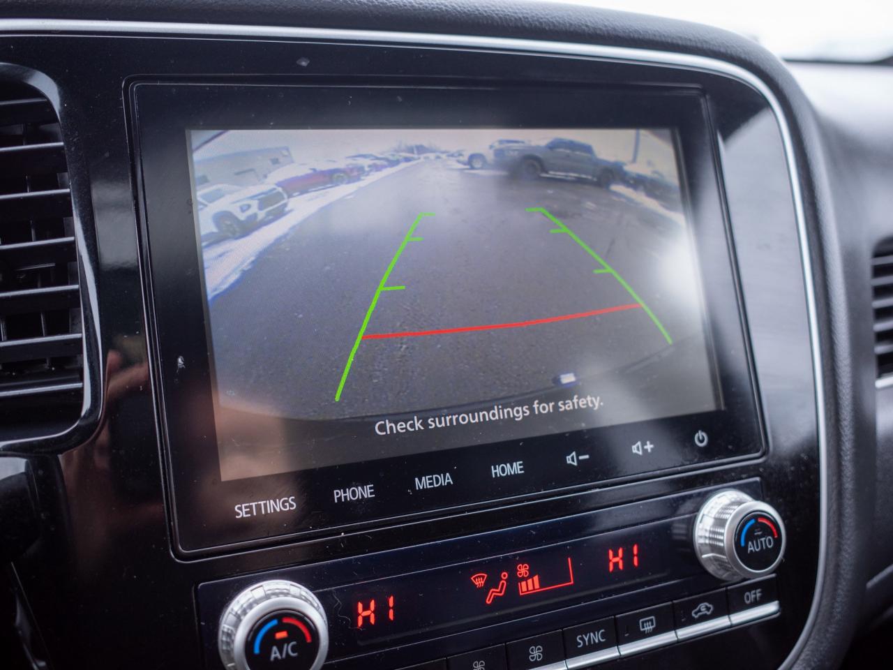 2022 Mitsubishi Outlander PHEV - Dual-Zone Climate Control   Rain Sensing Wipers Photo