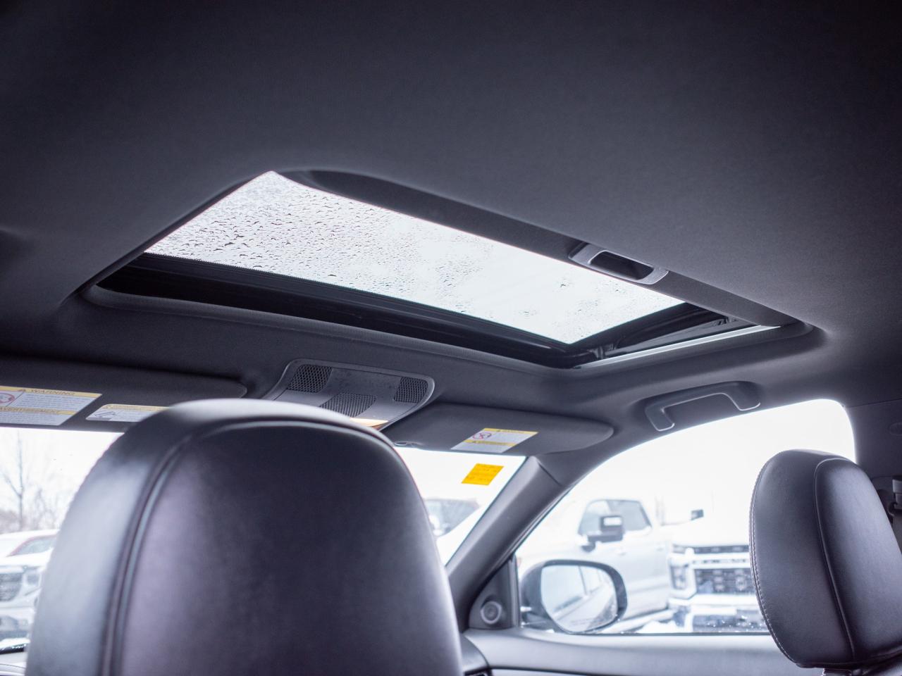 2022 Mitsubishi Outlander PHEV - Dual-Zone Automatic Climate Control Photo