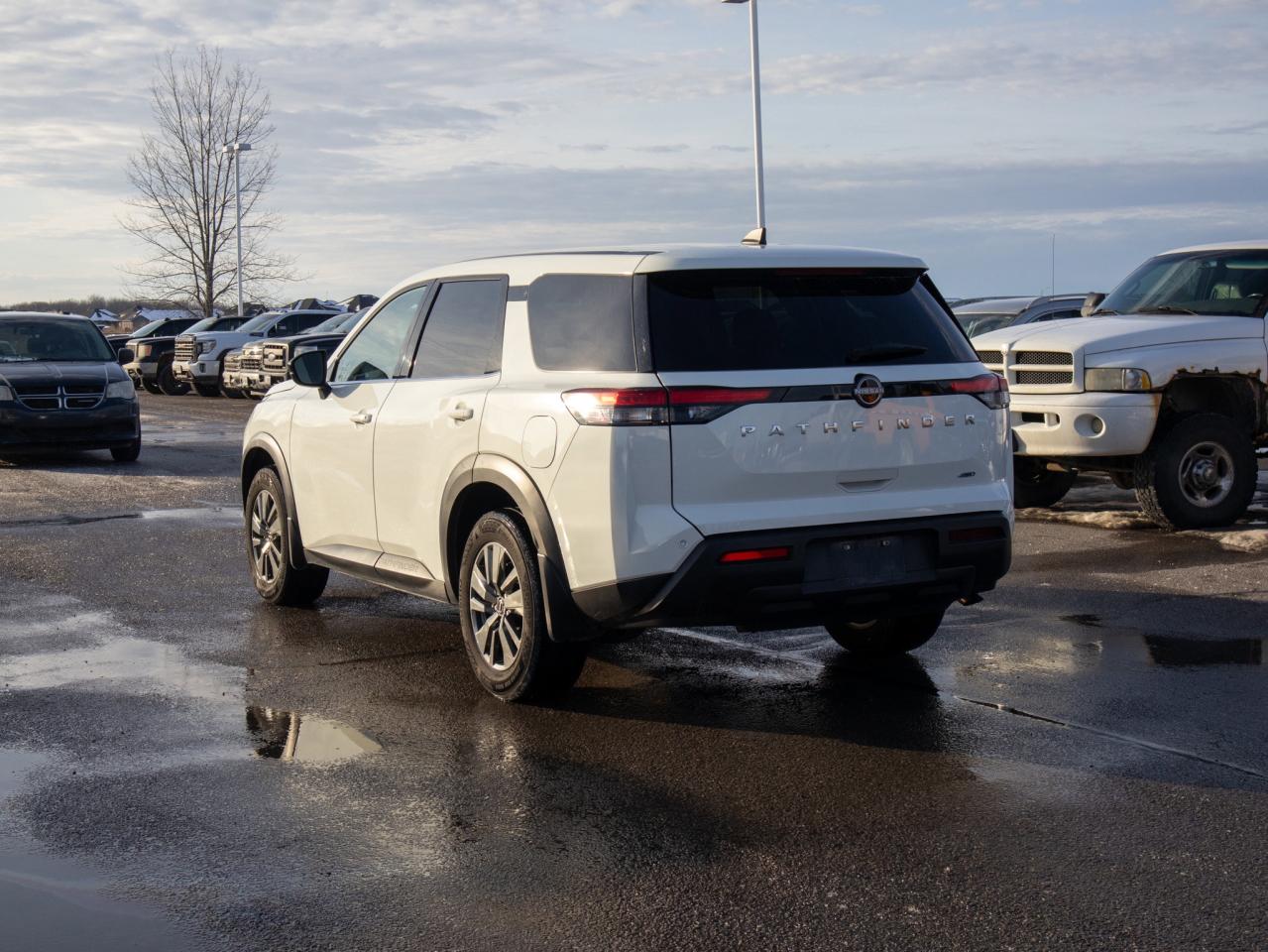 2024 Nissan Pathfinder S - Heated Front Seat 3rd Row Seating Photo