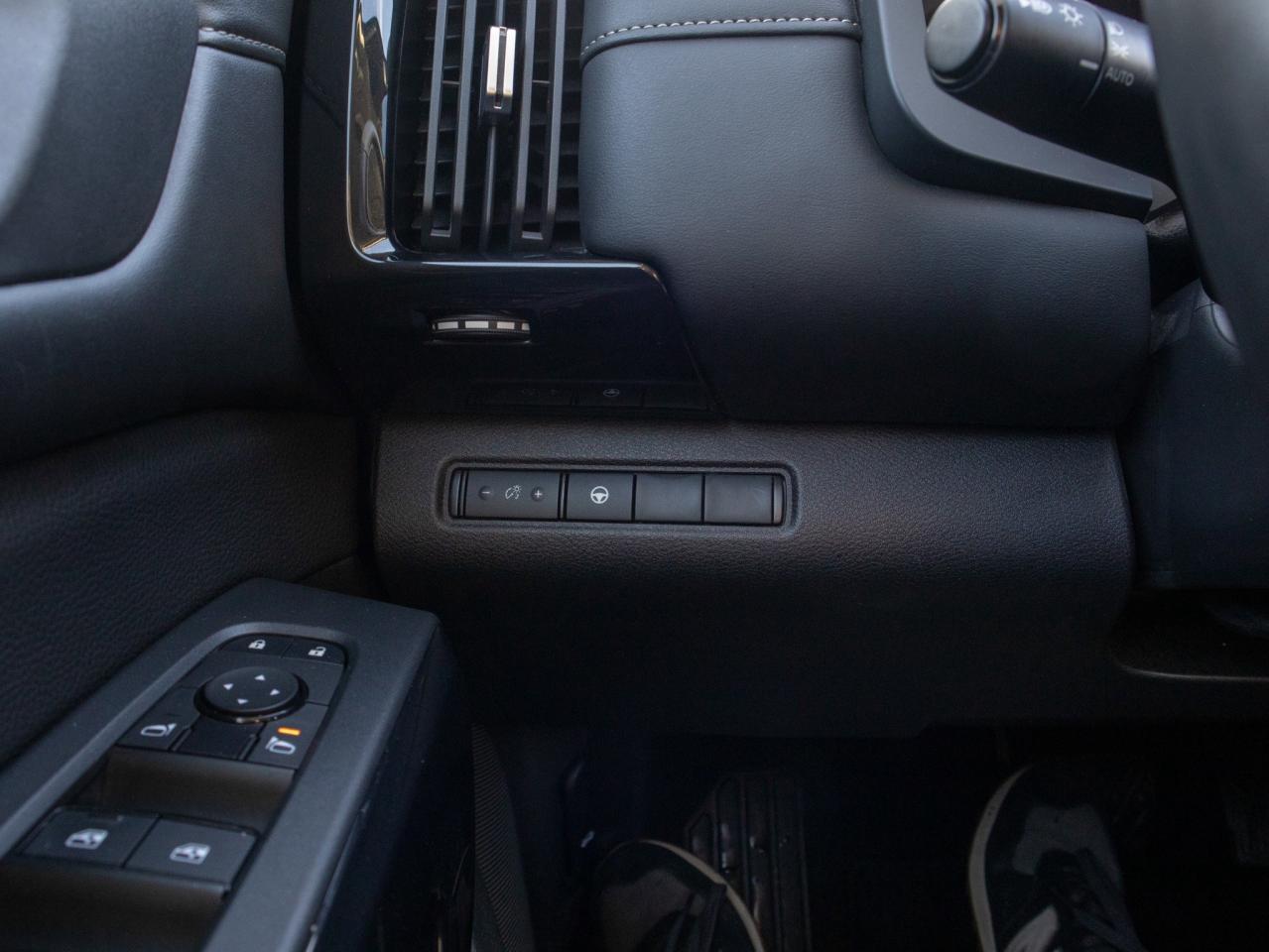 2024 Nissan Pathfinder S - Heated Front Seat 3rd Row Seating Photo