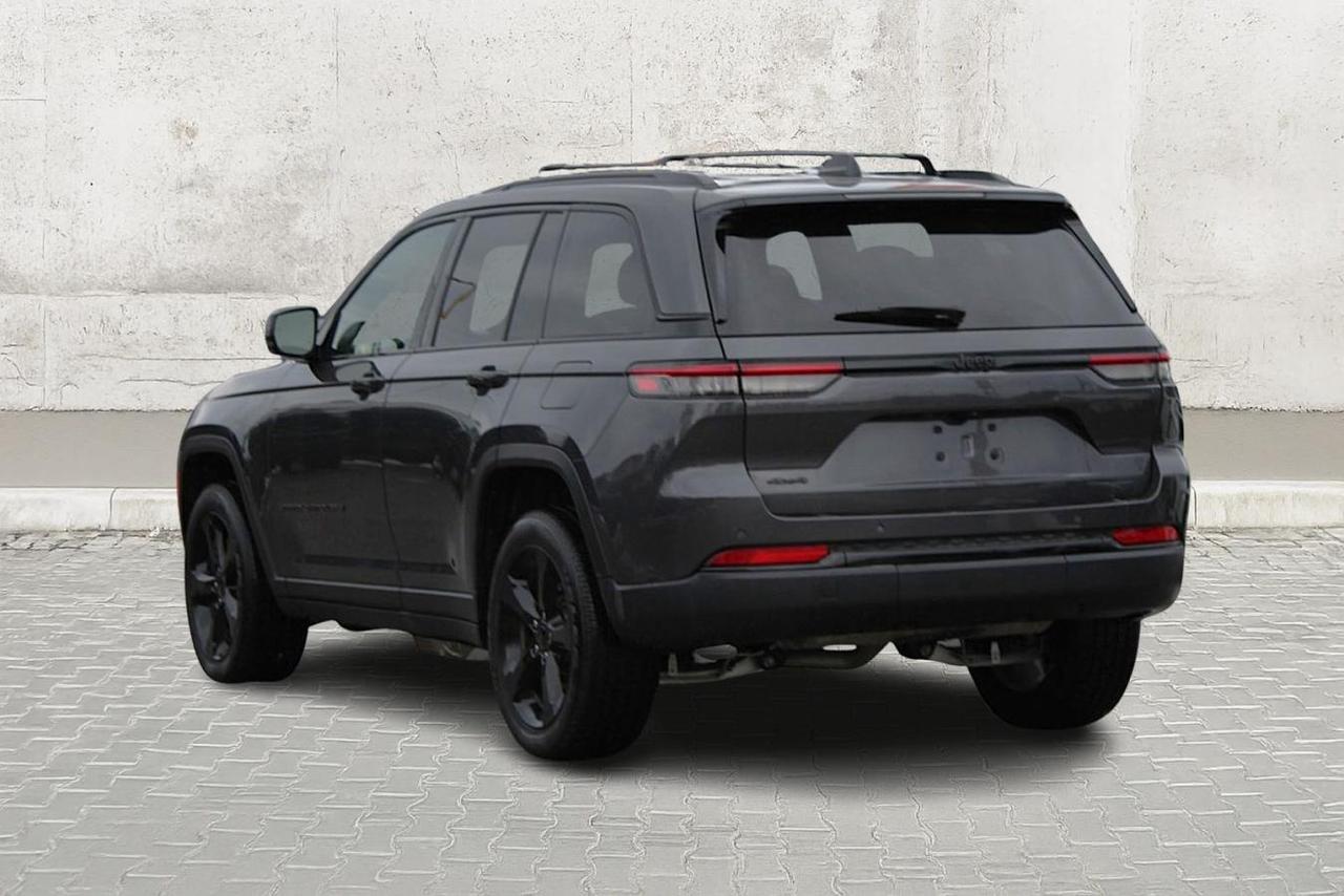 2024 Jeep Grand Cherokee  Photo