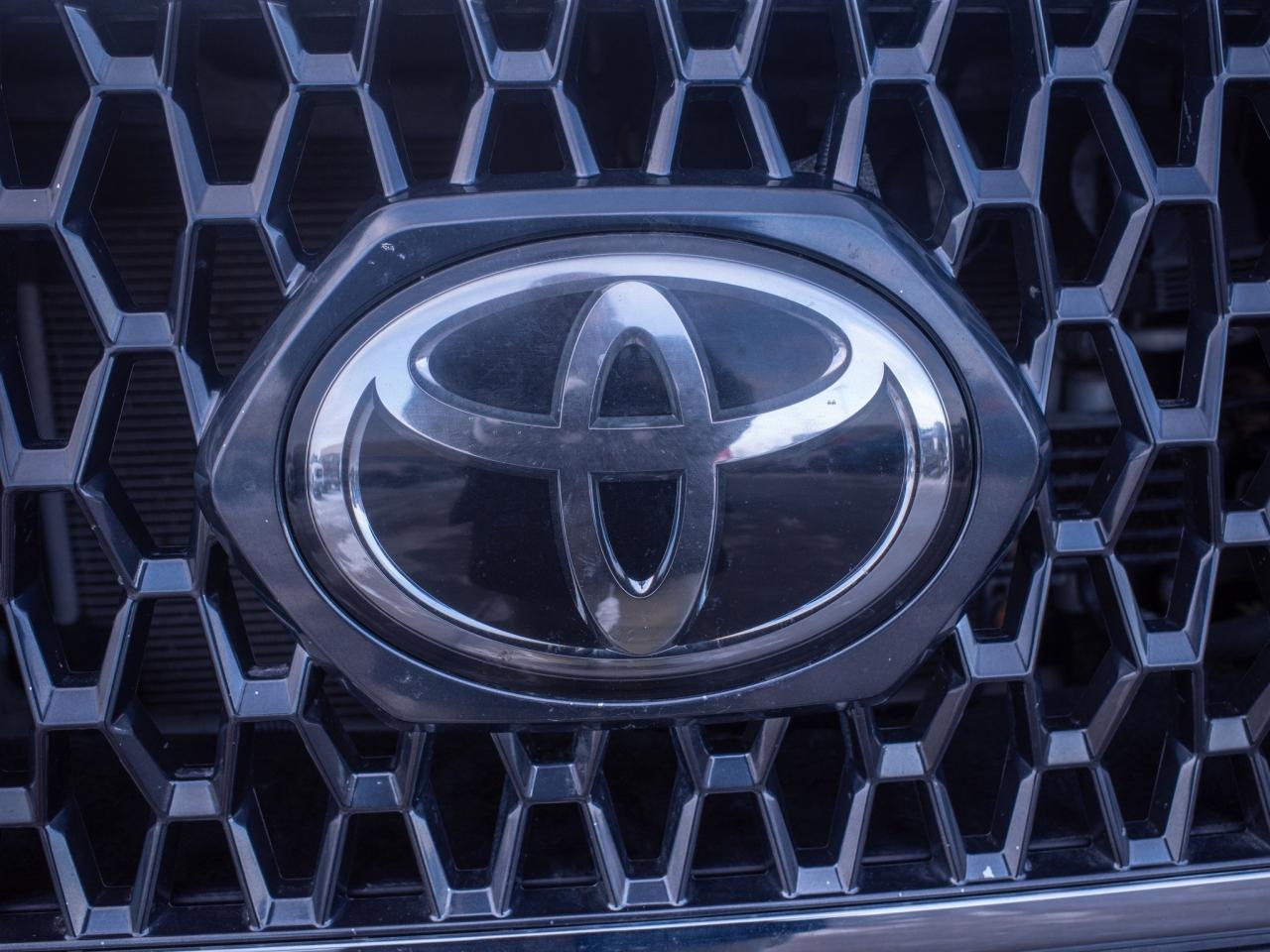 2018 Toyota Tacoma TRD Sport-Lane Departure Warning   Adaptive Cruise Photo