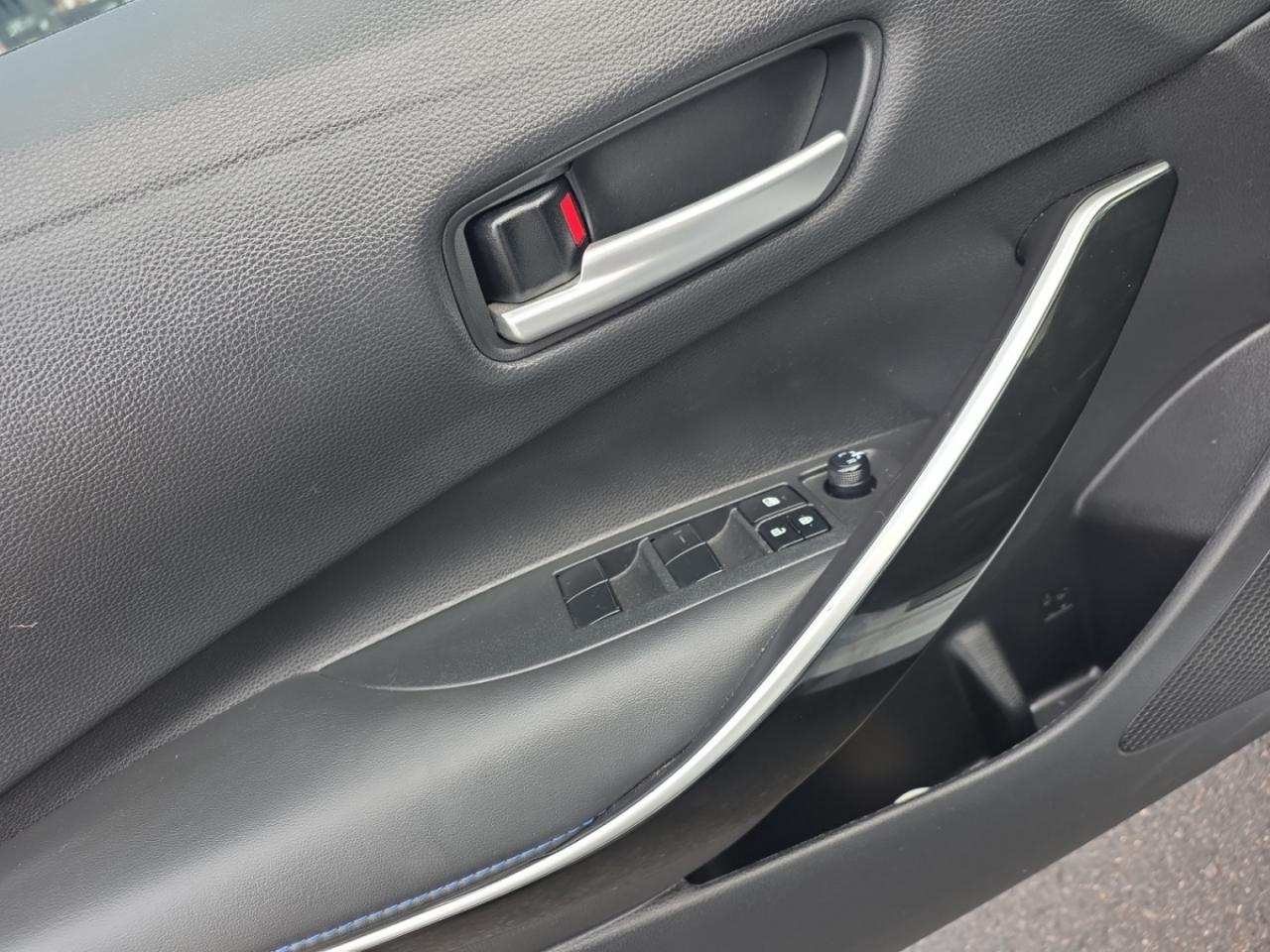 2022 Toyota Corolla XSE * CARPLAY / ROOF / CAMERA / LEATHER / DRIVER A Photo