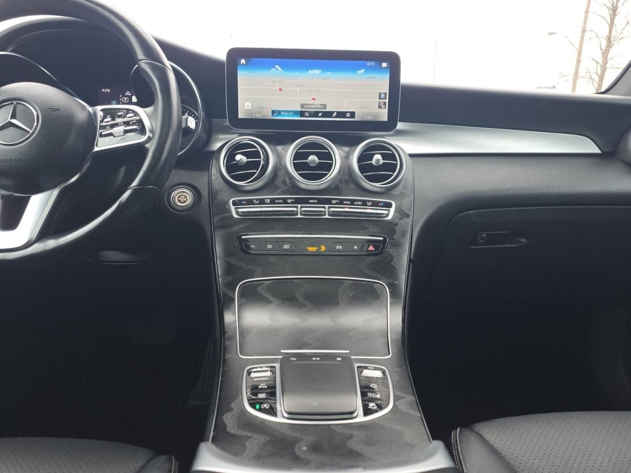 2023 Mercedes-Benz GLC-Class GLC 300 4MATIC Coupe * NO ACCIDENTS / ROOF / CARPL Photo