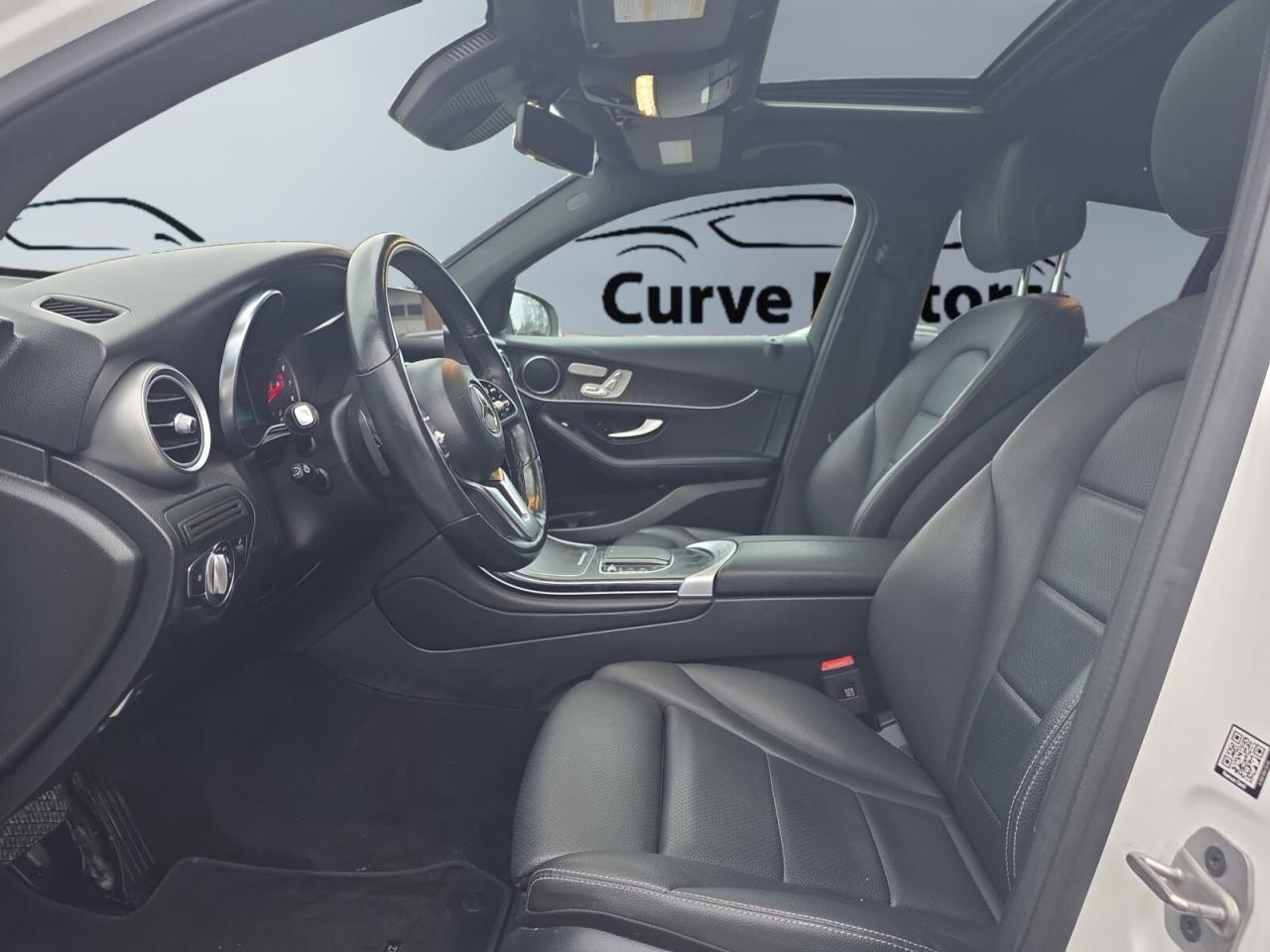 2023 Mercedes-Benz GLC-Class GLC 300 4MATIC Coupe * NO ACCIDENTS / ROOF / CARPL Photo