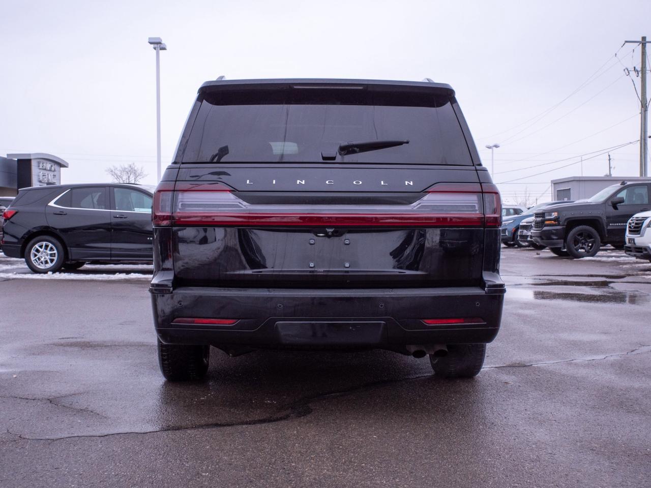 2021 Lincoln Navigator Reserve - Heated Steering Wheel Photo