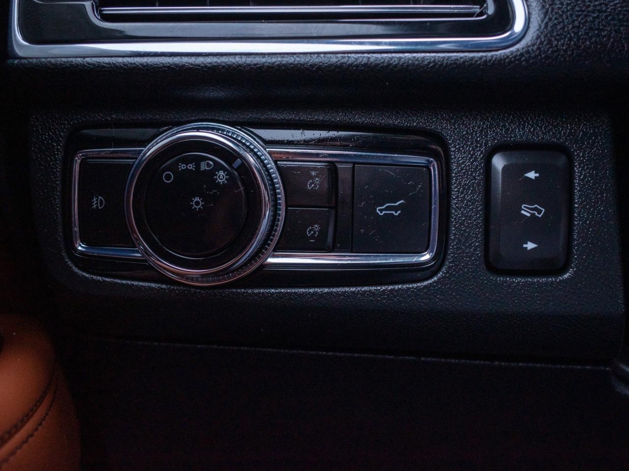 2021 Lincoln Navigator Reserve - Heated Steering Wheel   Power Liftgate Photo