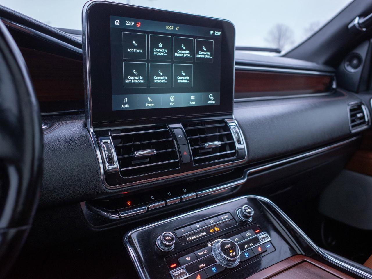 2021 Lincoln Navigator Reserve - Heated Steering Wheel Photo