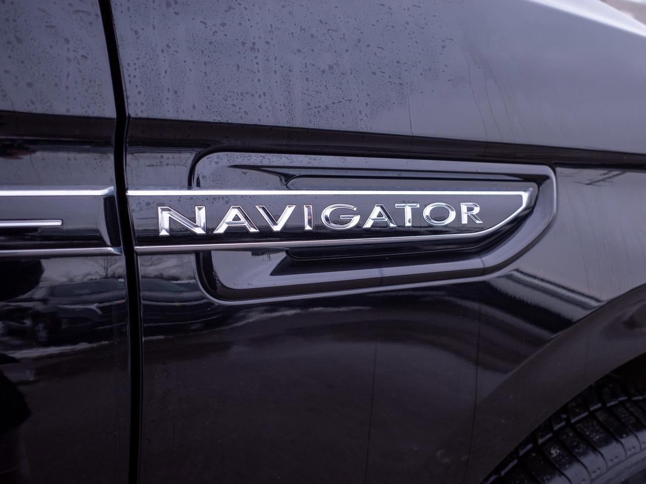 2021 Lincoln Navigator Reserve - Heated Steering Wheel   Power Liftgate Photo