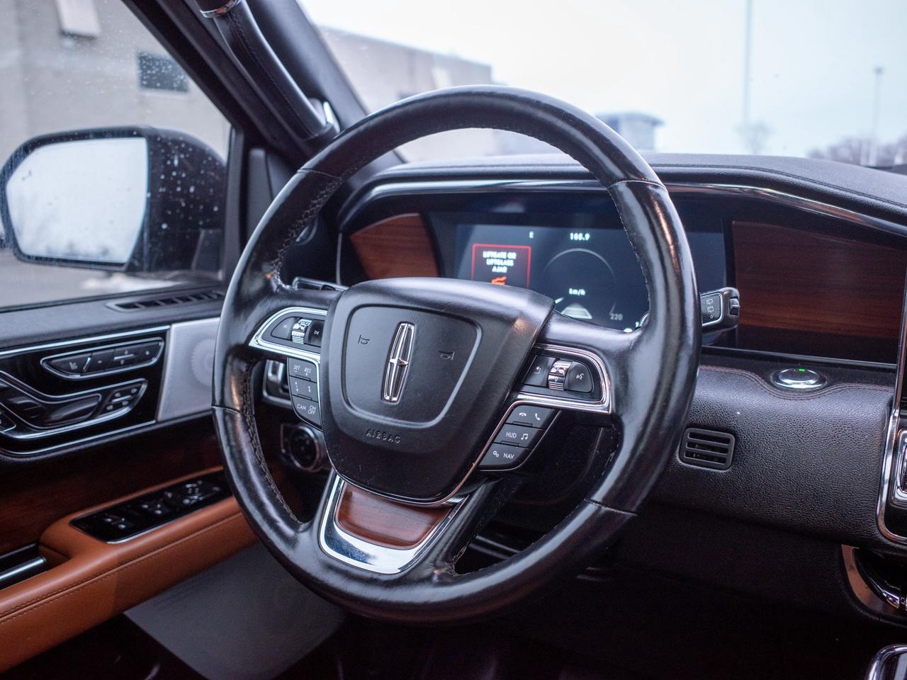 2021 Lincoln Navigator Reserve - Heated Steering Wheel   Power Liftgate Photo