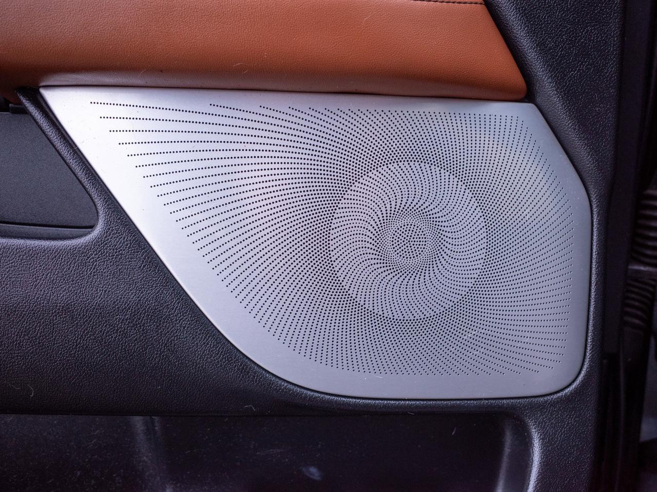 2021 Lincoln Navigator Reserve - Heated Steering Wheel   Power Liftgate Photo