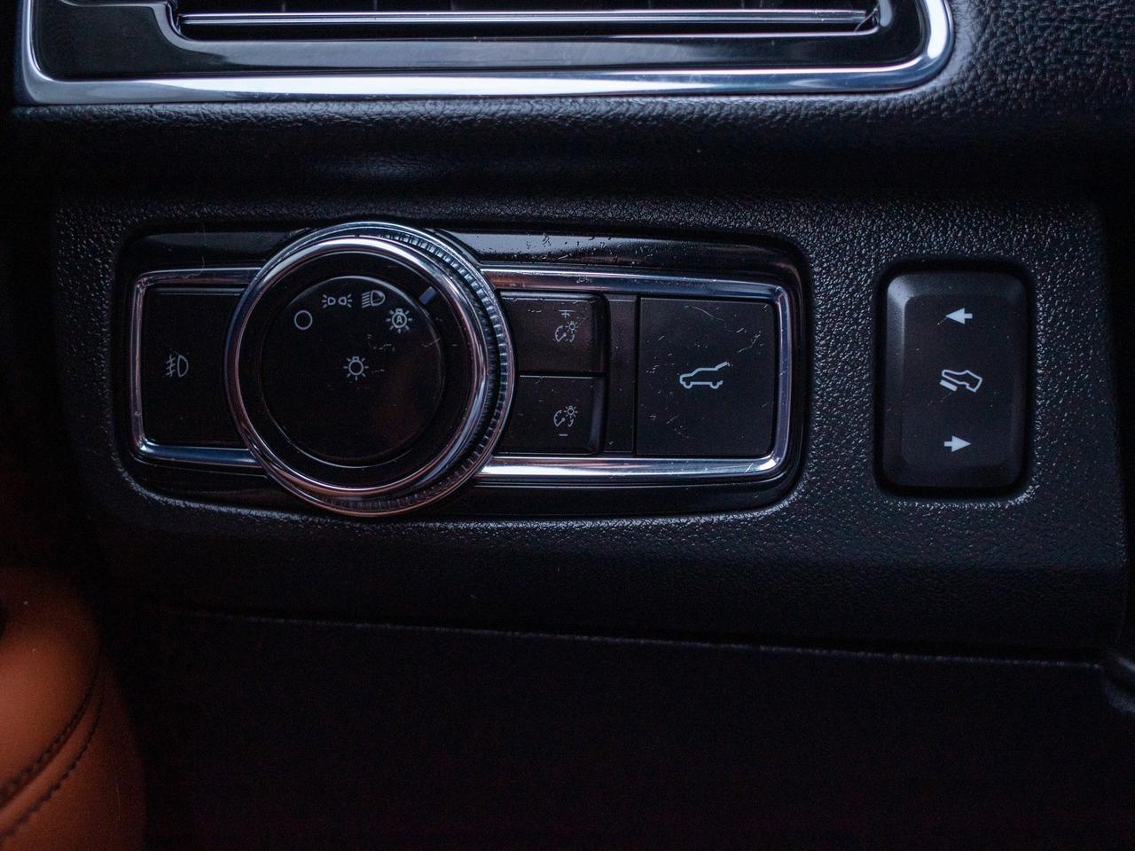 2021 Lincoln Navigator Reserve - Heated Steering Wheel   Power Liftgate Photo