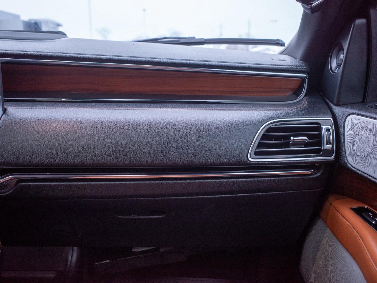 2021 Lincoln Navigator Reserve - Heated Steering Wheel   Power Liftgate Photo