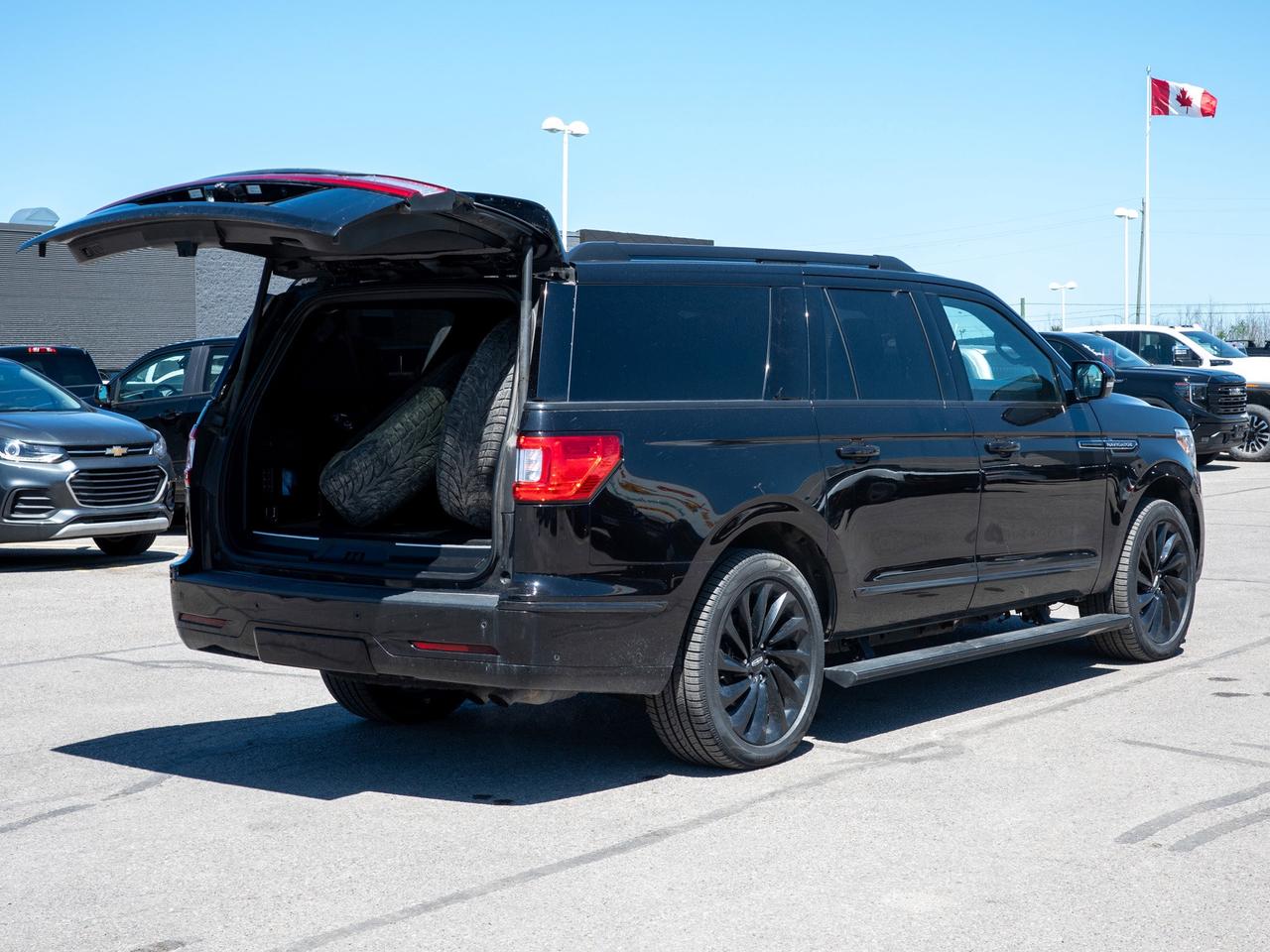 2021 Lincoln Navigator Reserve - Heated Steering Wheel   Power Liftgate Photo