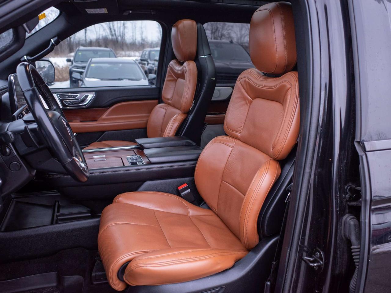 2021 Lincoln Navigator Reserve - Heated Steering Wheel   Power Liftgate Photo