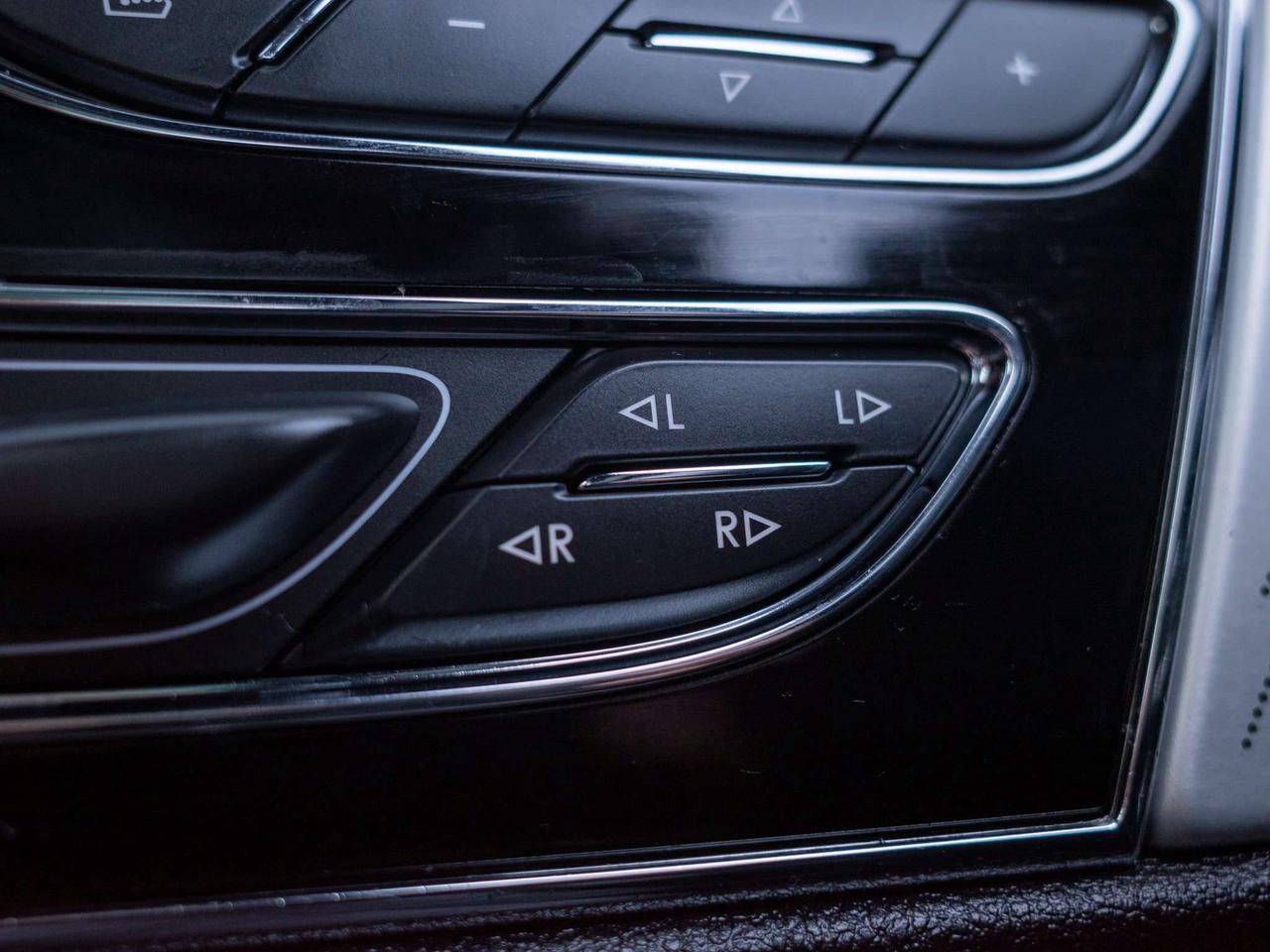 2021 Lincoln Navigator Reserve - Heated Steering Wheel   Power Liftgate Photo