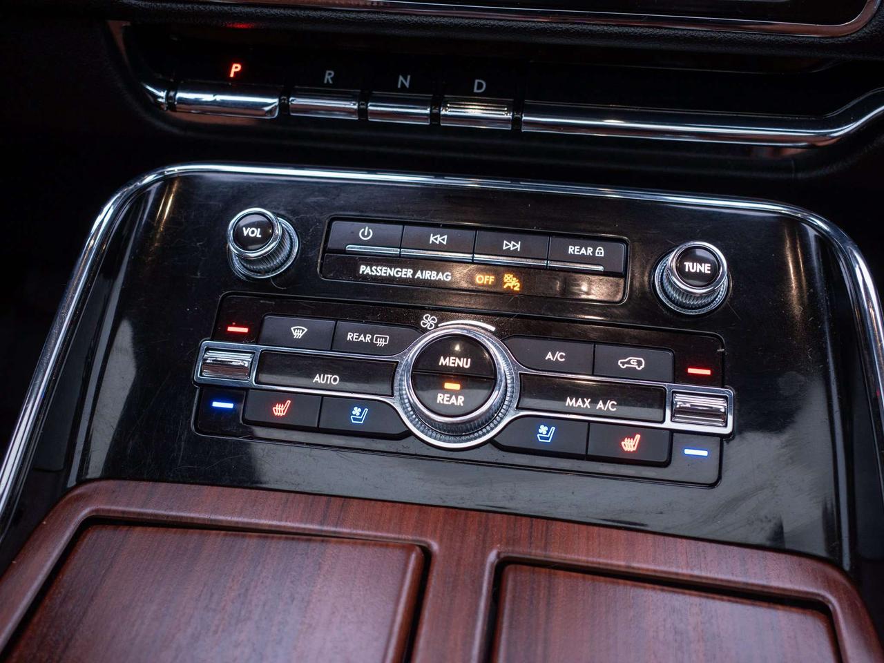 2021 Lincoln Navigator Reserve - Heated Steering Wheel   Power Liftgate Photo