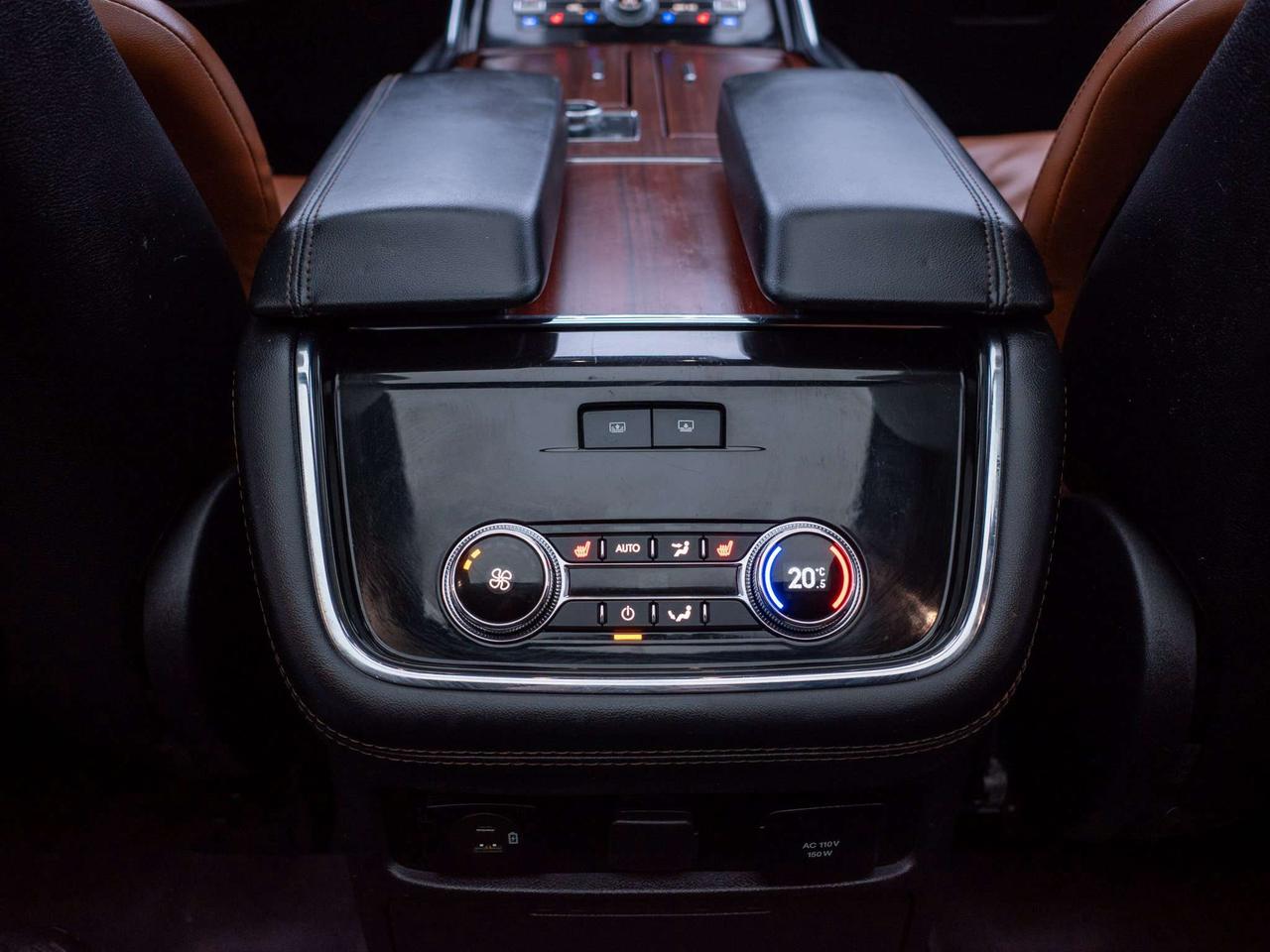 2021 Lincoln Navigator Reserve - Heated Steering Wheel   Power Liftgate Photo