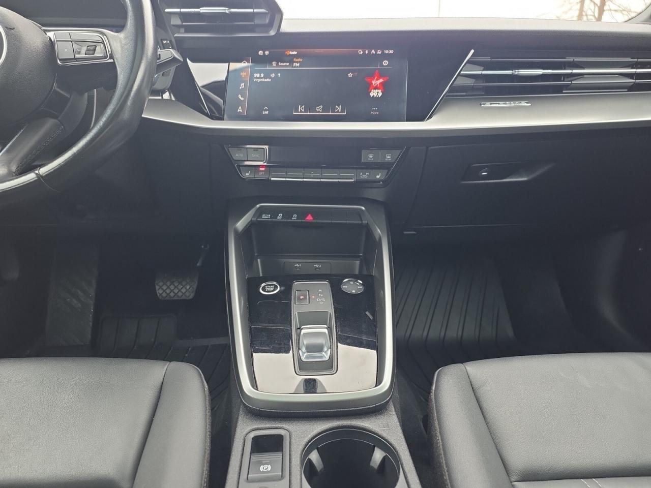 2022 Audi A3 NO ACCIDENTS / 1 OWNER / LOW KM / CARPLAY / SUNROO Photo