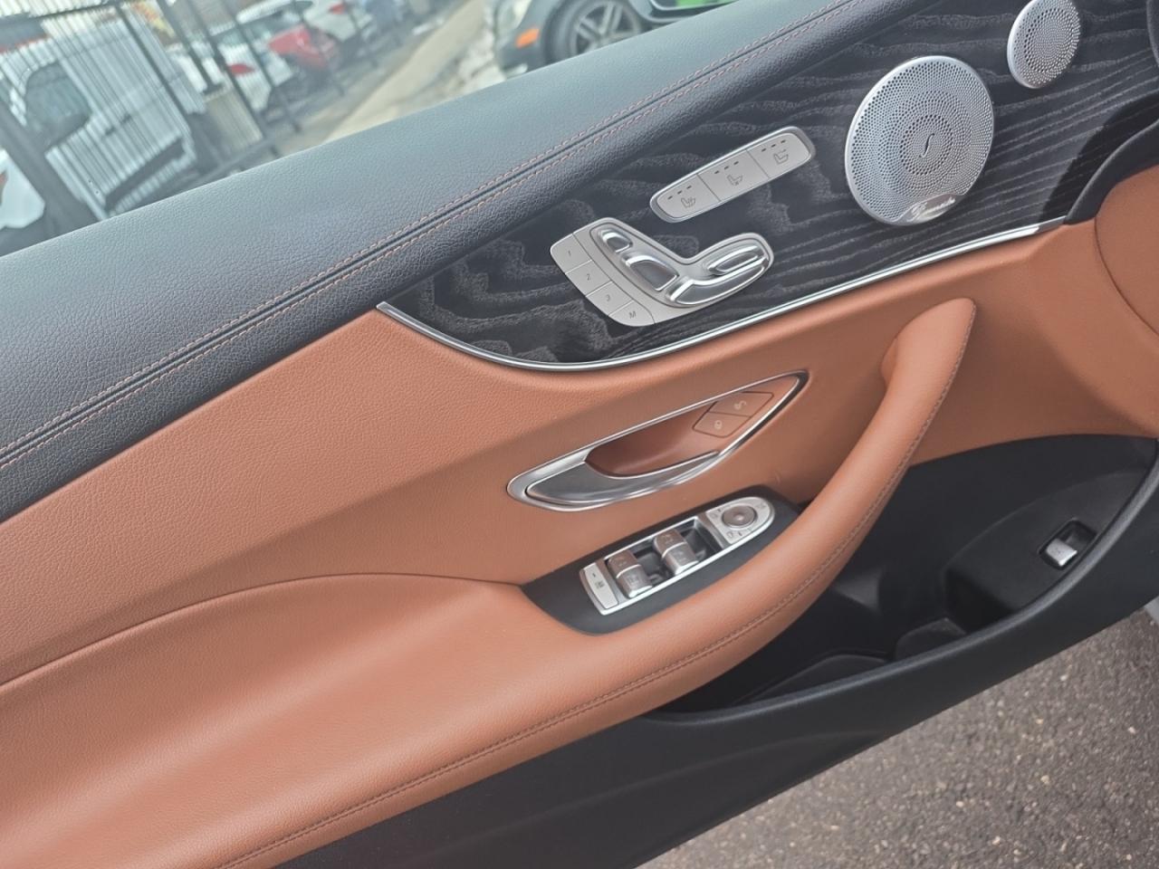 2019 Mercedes-Benz E-Class E 450 4MATIC Cabriolet * NO ACCIDENTS / BURMESTER Photo