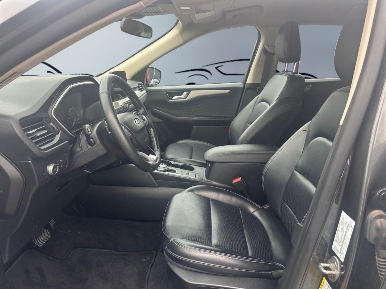 2020 Ford Escape SEL AWD * NO ACCIDENTS / 1 OWNER / FULL SERVICE HI Photo