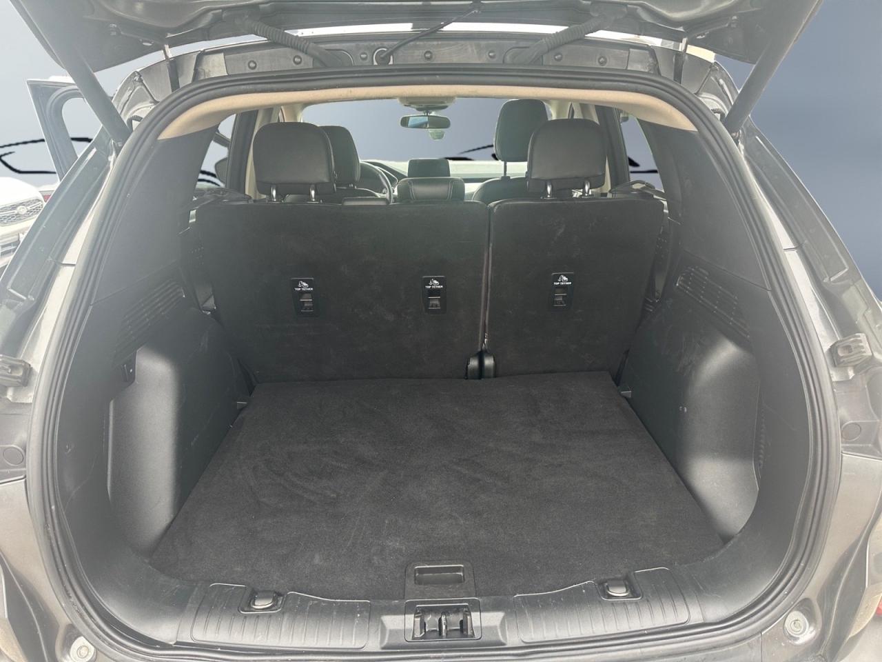 2020 Ford Escape SEL AWD * NO ACCIDENTS / 1 OWNER / FULL SERVICE HI Photo