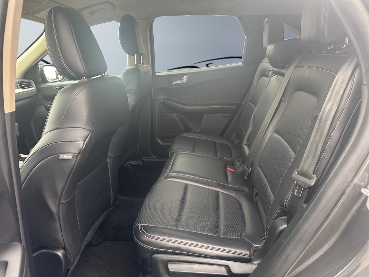 2020 Ford Escape SEL AWD * NO ACCIDENTS / 1 OWNER / FULL SERVICE HI Photo