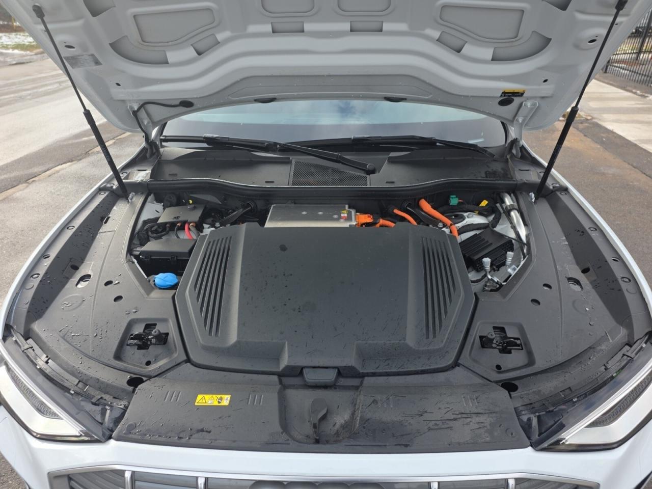 2022 Audi E-Tron Sportback Progressiv * NO ACCIDENT / 1 OWNER / FULL SERVICE Photo