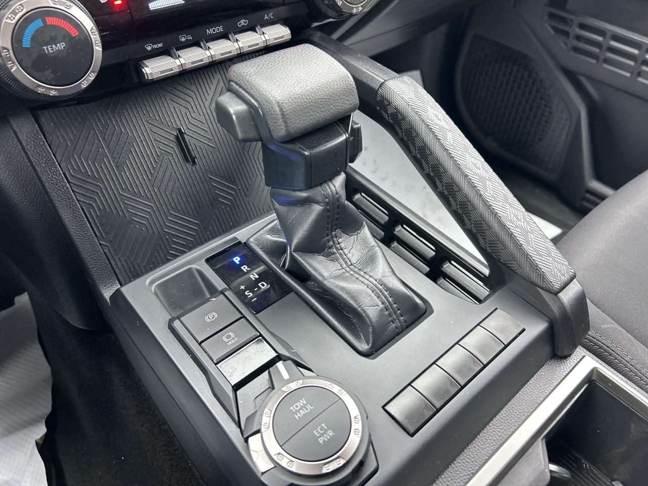 2024 Toyota Tacoma 4x4 Double Cab Auto, w/ 5 year/ 160,000 km ECP Photo