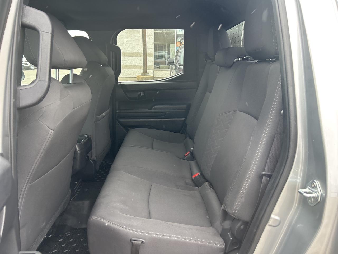 2024 Toyota Tacoma 4x4 Double Cab Auto, w/ 5 year/ 160,000 km ECP Photo