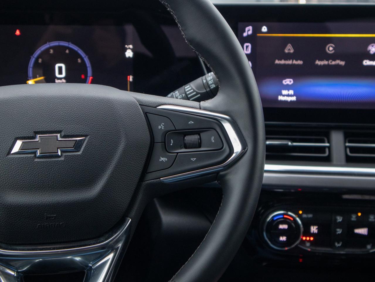 2025 Chevrolet Trax ACTIV - Adaptive Cruise Control, Heated Mirrors Photo