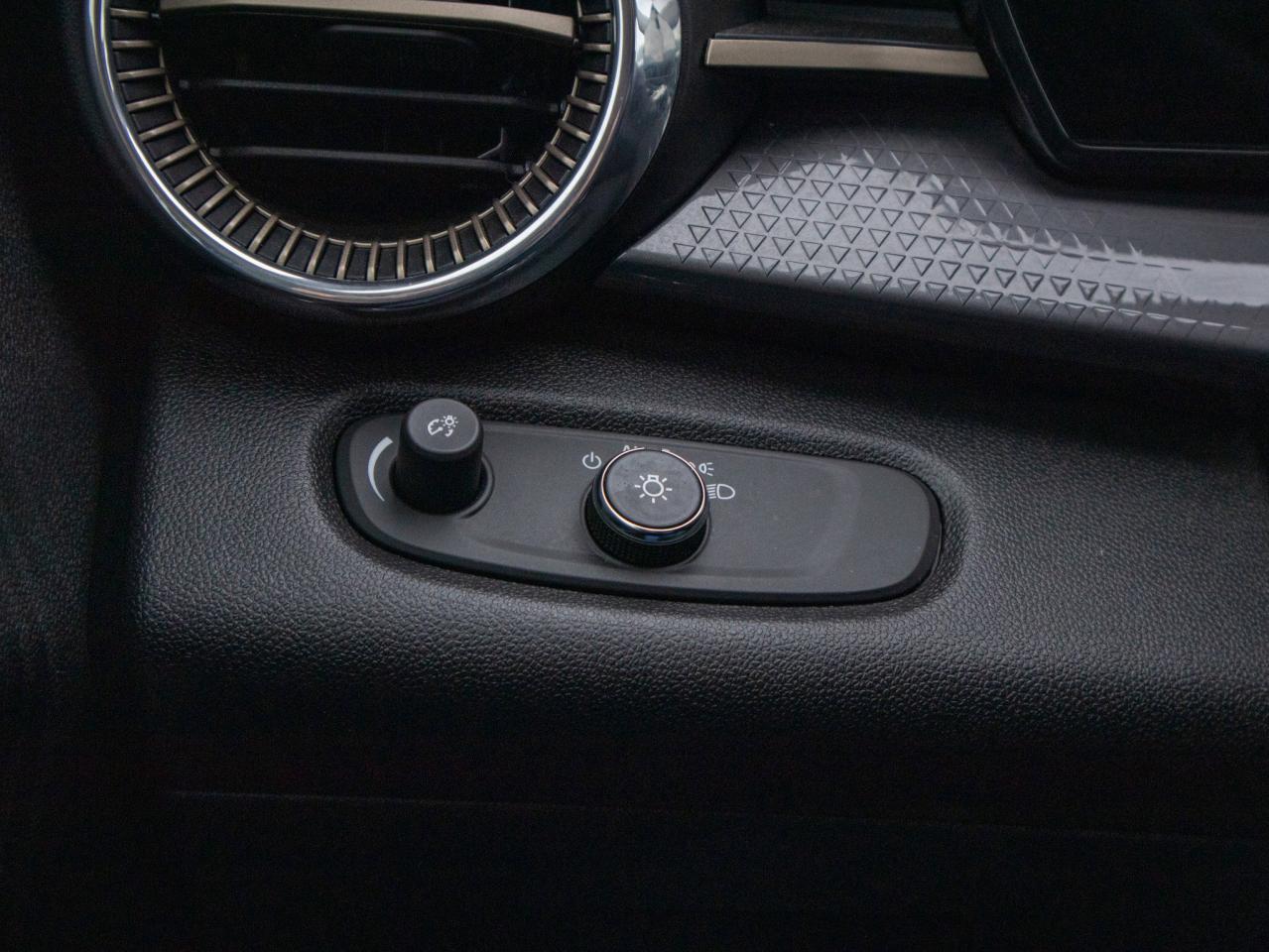 2025 Chevrolet Trax ACTIV - Adaptive Cruise Control    Heated Mirrors Photo