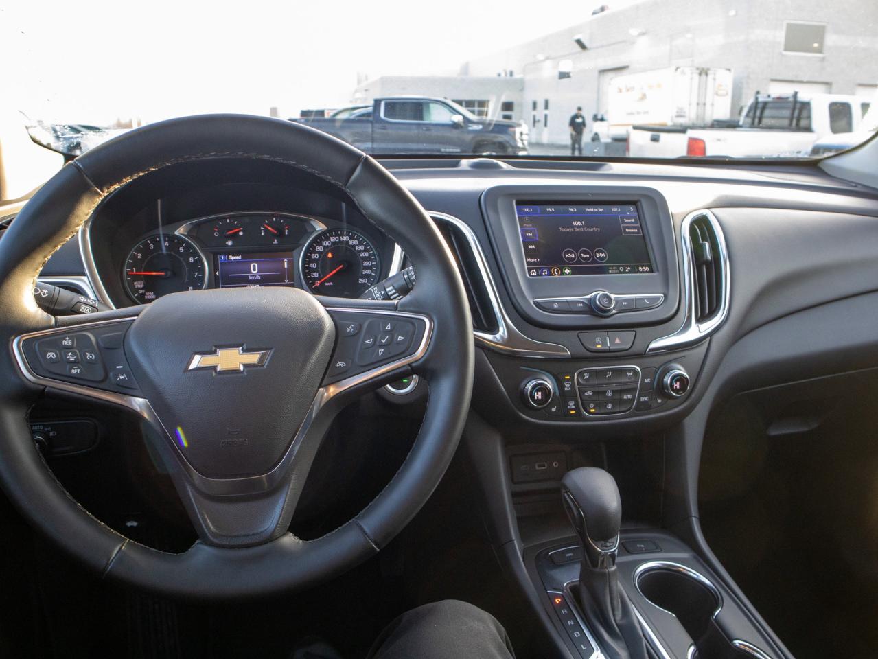 2024 Chevrolet Equinox LT - Blind Spot Monitor Photo