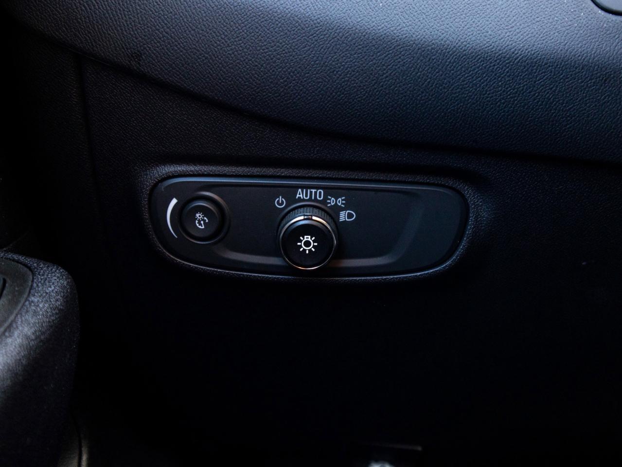 2024 Chevrolet Equinox LT - Blind Spot Monitor Photo