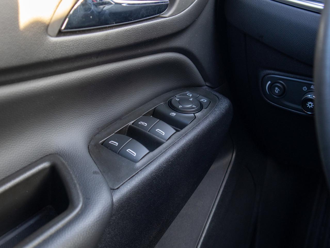 2024 Chevrolet Equinox LT - Blind Spot Monitor Photo