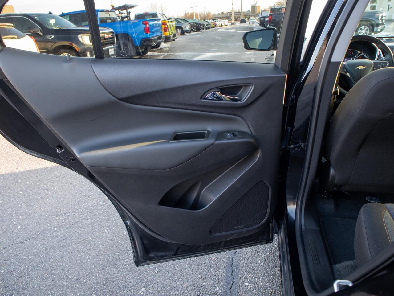 2024 Chevrolet Equinox LT - Blind Spot Monitor Photo